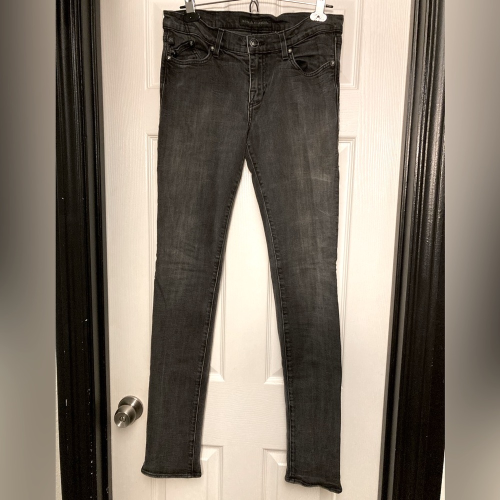 019 Black Rock & Republic Skinny Jeans Size 30 minor wear like new